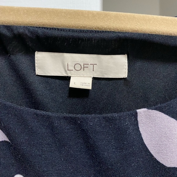 Dark Floral Short Sleeve Dress - Picture 8 of 9